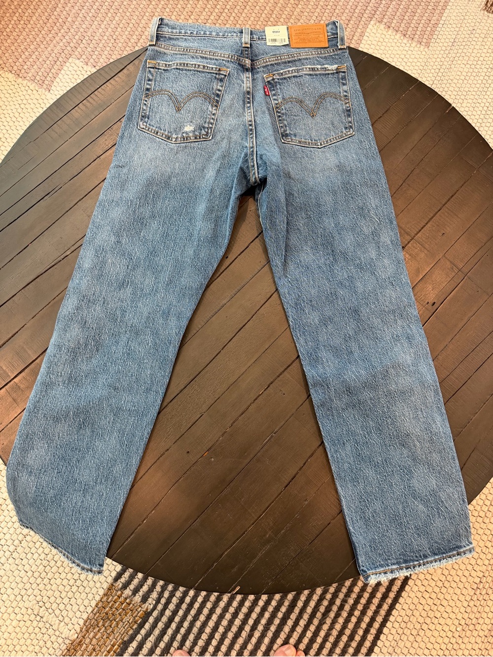 🔥NWT LEVI’S Wedgie Straight leg Jeans size 27Wx28L Women’s Brand new - Picture 5 of 9